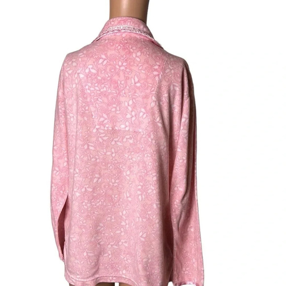 Carroll Reid pyjamas,sleepwear set.Pink flannel ,floral embroidered ,satin trim - Picture 6 of 14